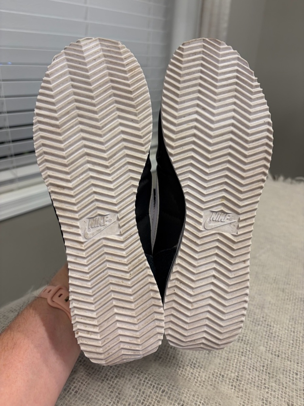 NIKE  Classic Cortez Black and white retro Womans size 8  D 72795-001 - Picture 8 of 11